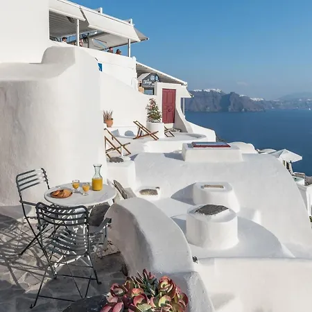 The Sculptor's House By Cycladica Oia (Santorini)